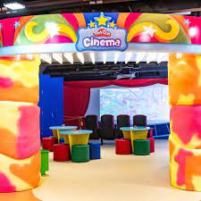 Show Sets & Set Pieces